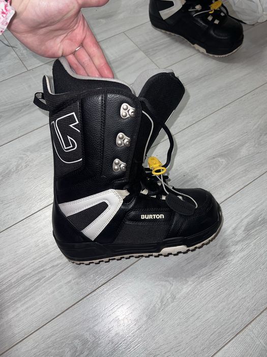 Сноубордичні черевики Burton