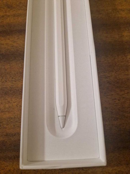 Sprzedam nowy rysik APPLE 2 generacji