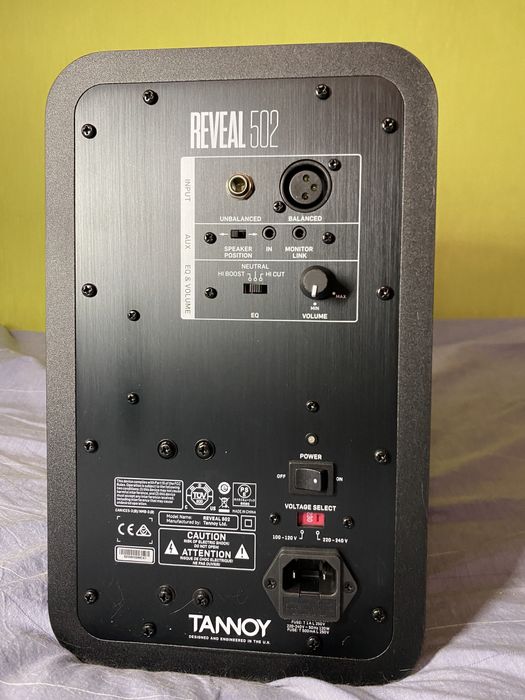 Активний студійний монітор Tannoy Reveal 502   /  акустична система