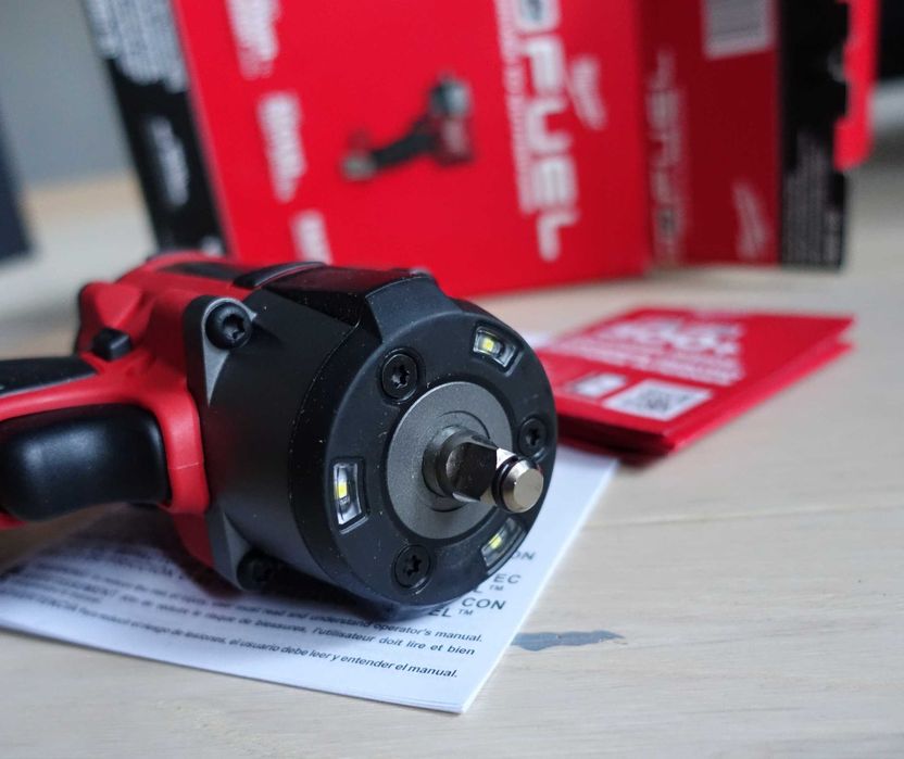 Milwaukee M18™ FUEL™ Klucz udarowy 3/8˝815Nm FMTIW2F38/2960-20 (USA)