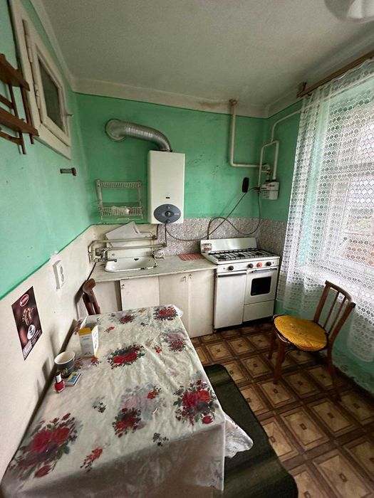 Продається 1 кімнатна квартира в смт. Тересва