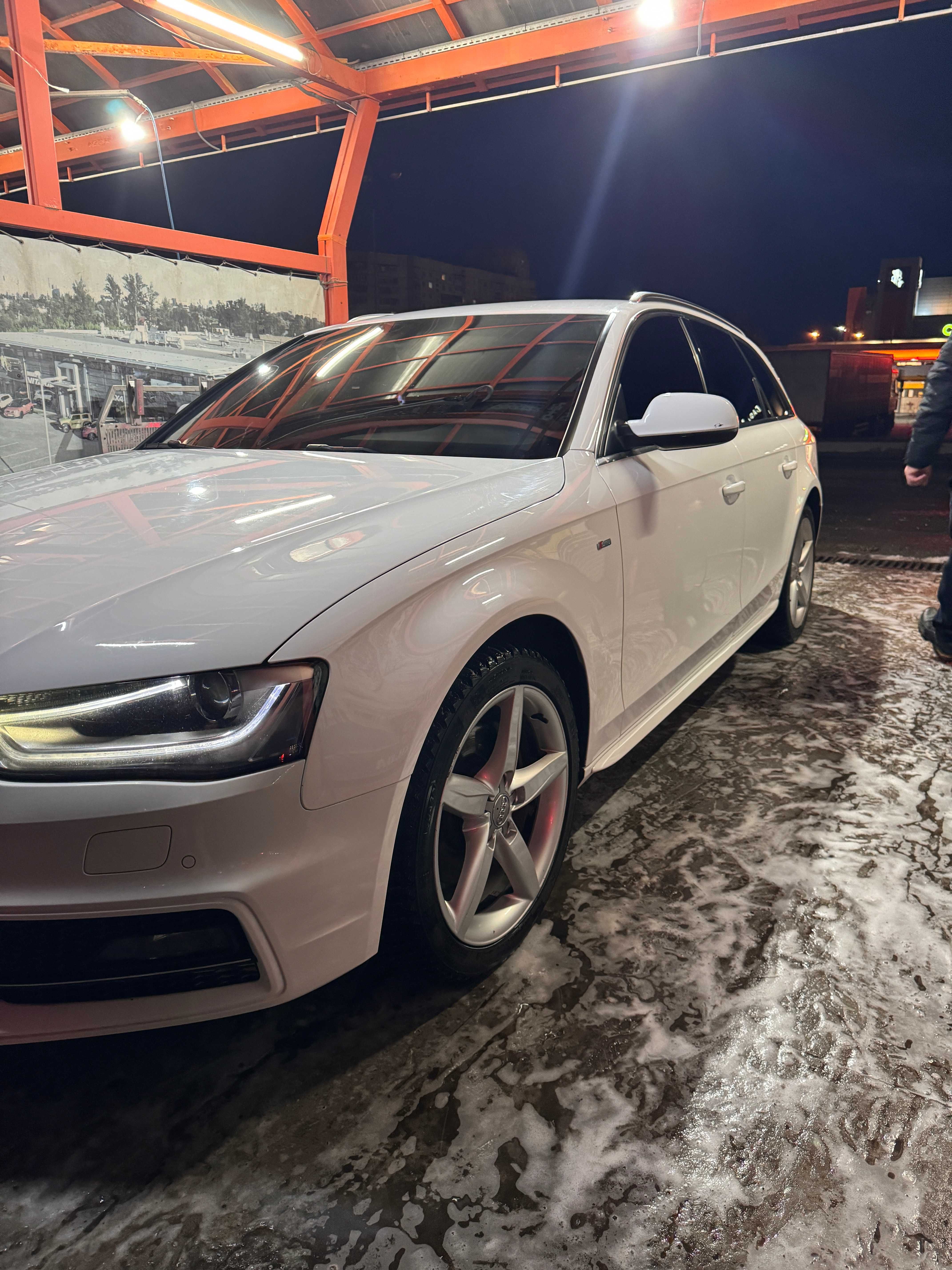 Audi A4 2015 2.0tdi quattro 190hp S-line Універсал ідеал