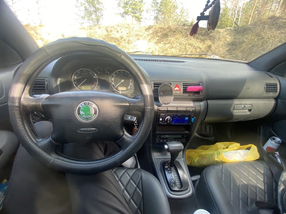 Шкода тур 1.8 автомат