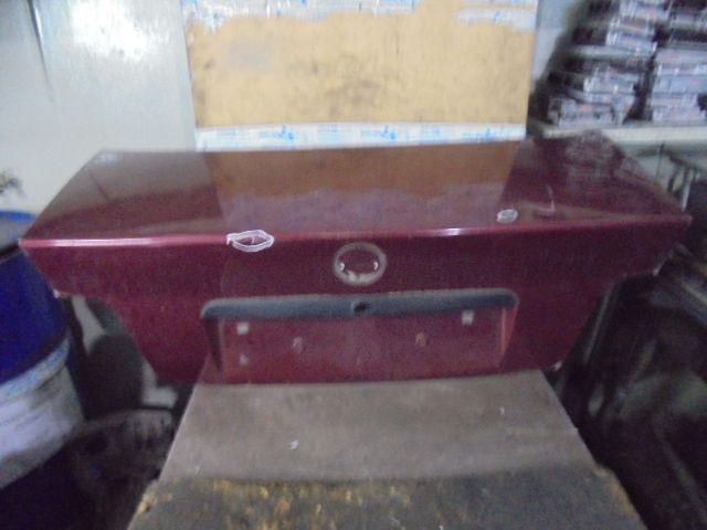 Porta Da Mala MALA1211 BMW E36 318 BERLINE 2000 1.7D 90CV 4P BORDEAUX