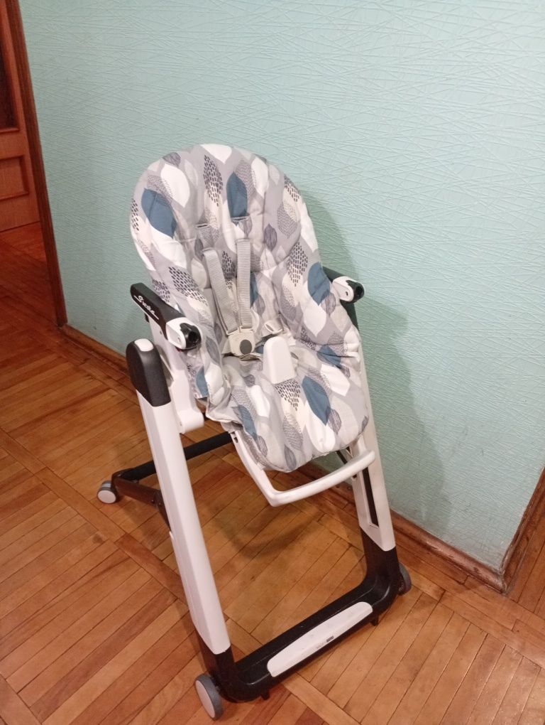 Стільчик для годування peg perego siesta