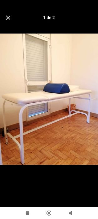 Marquesa de massagem e almofada