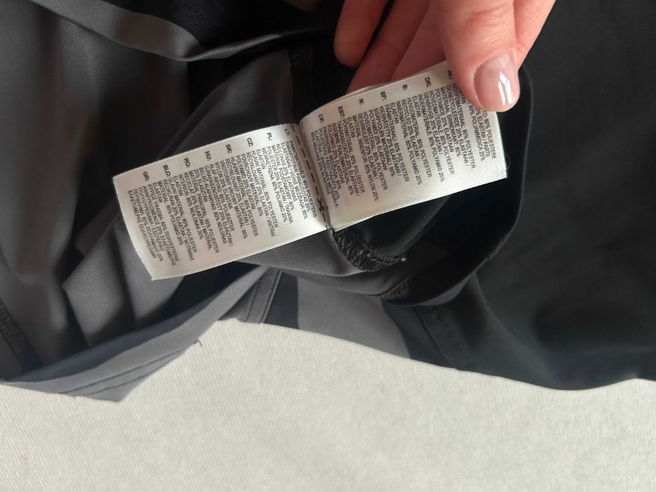 Adidas Stella McCartney _ Czarny top termoaktywny ze stanikiem S