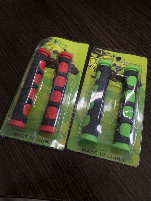 Різні аксесуари до мотоцикла