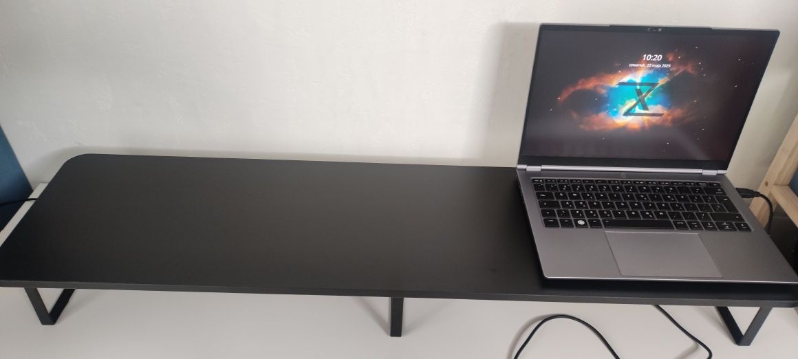 Stolik / półka pod monitor czarny Gembird
