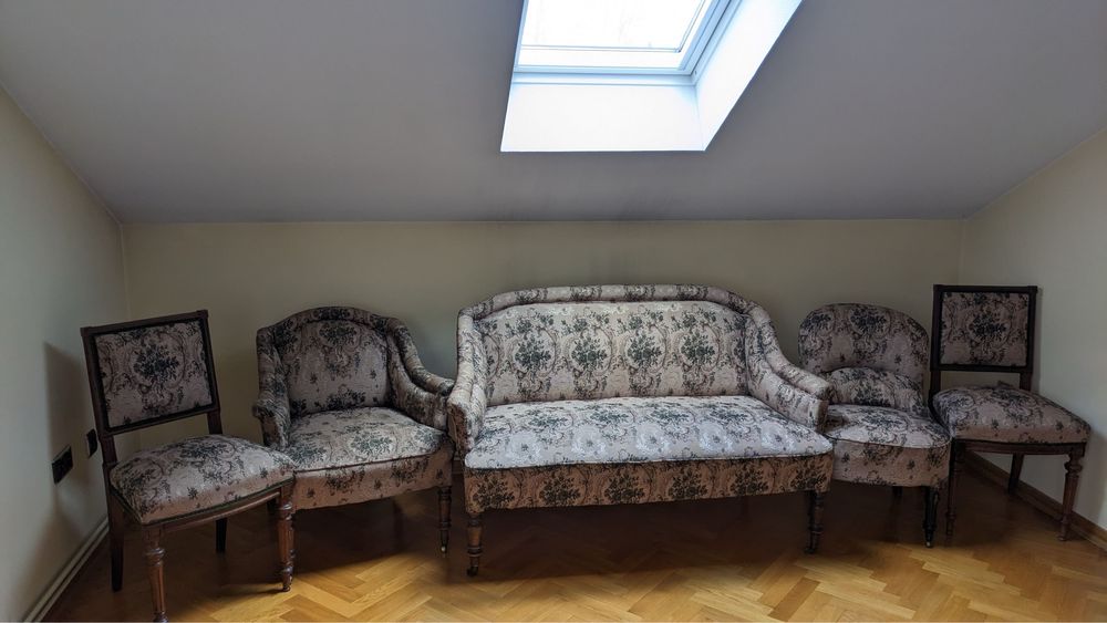 Komplet przedwojennych mebli salonowych