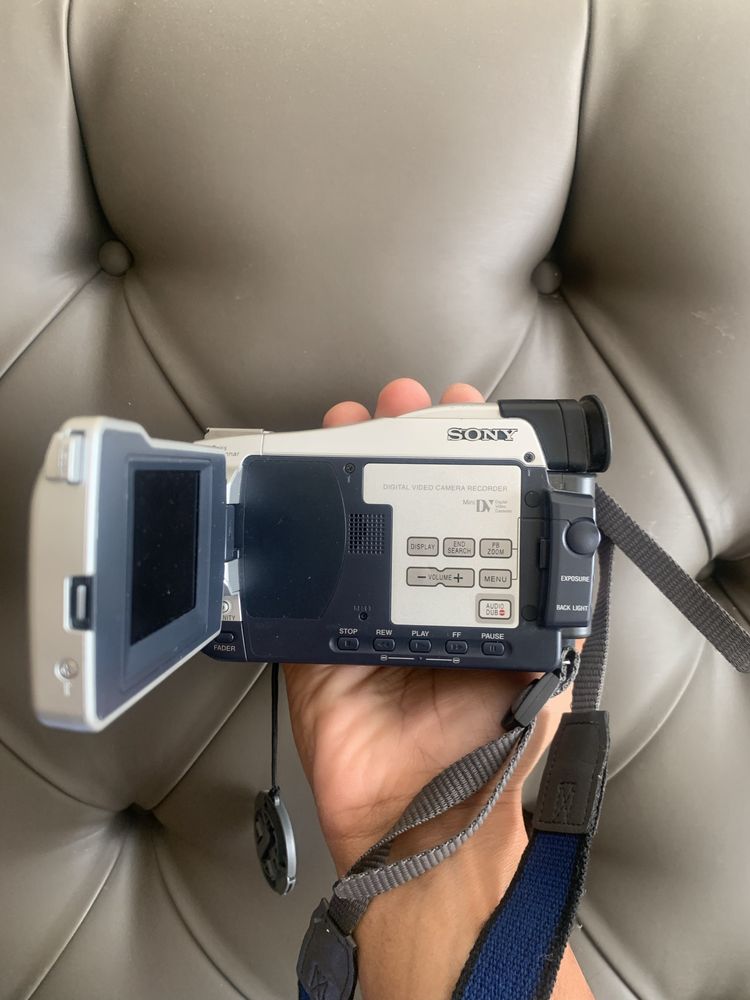 Sony Handycam DCR-TRV16E