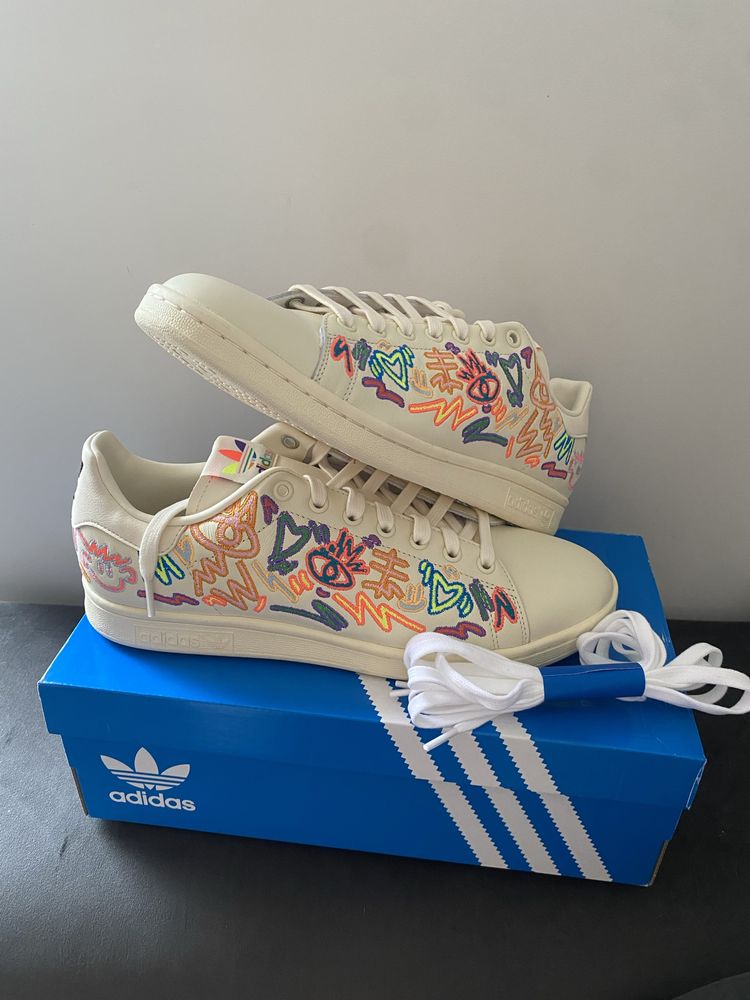 Adidas Stan Smith Pride