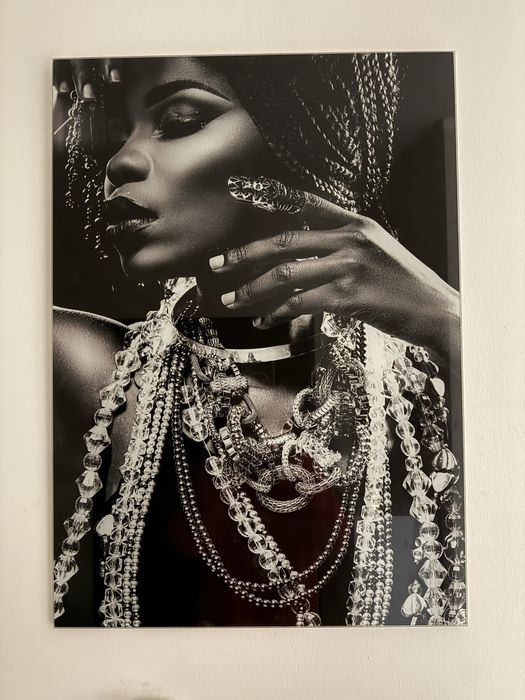 Obraz szklany czarno biały zawieszany 70 x 50