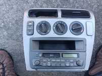 Radio e gaveta honda Civic eu,ep,ev