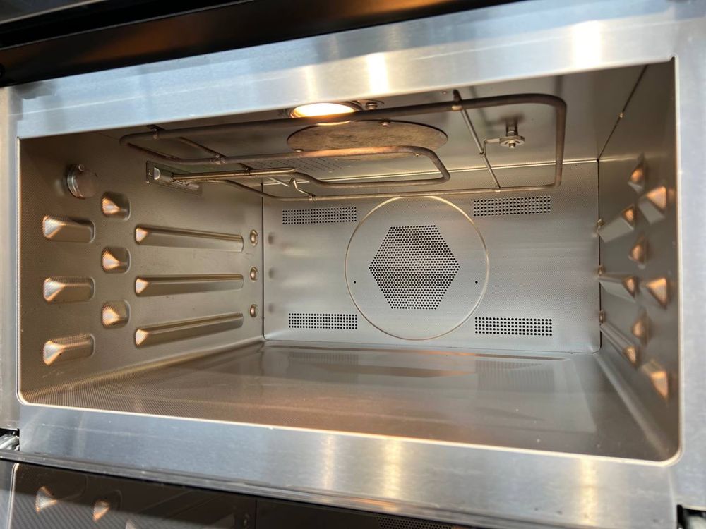 Духова шафа з функцією НВЧ від бренду Miele H6800 BM