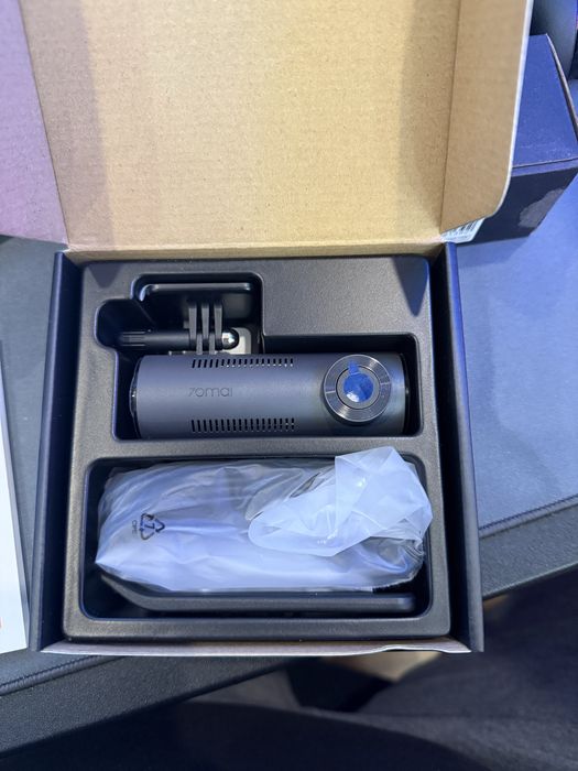 Видеорегистратор DVR 70mai Dash Cam M310 + кабель режима парковки