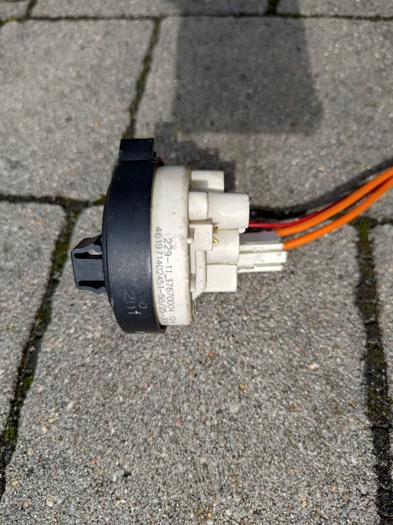 Hydrostat pralki Whirlpool AWO/D