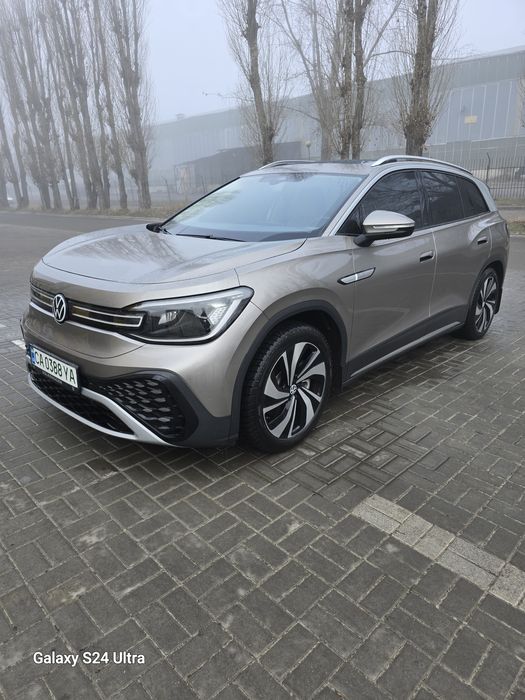 Прокат/Оренда авто на весілля  Volkswagen ID.6 Crozz Черкаси та обл.