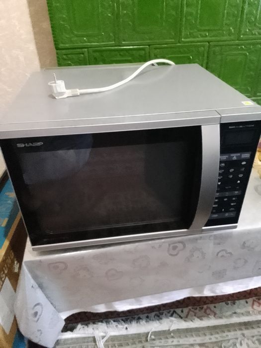 Мікрохвильова піч SHARP