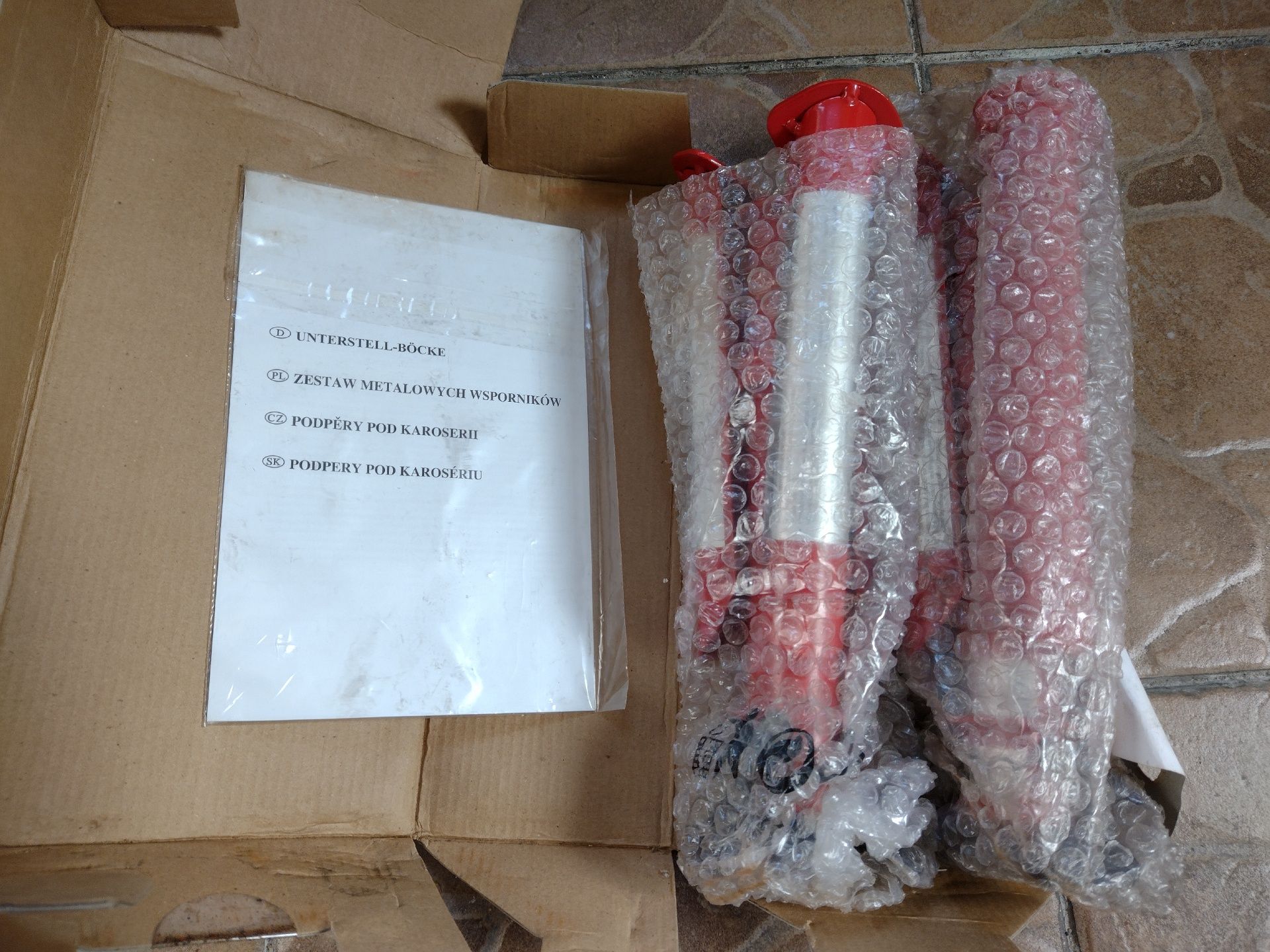 Stojaki podpórki pod samochód do 2 ton