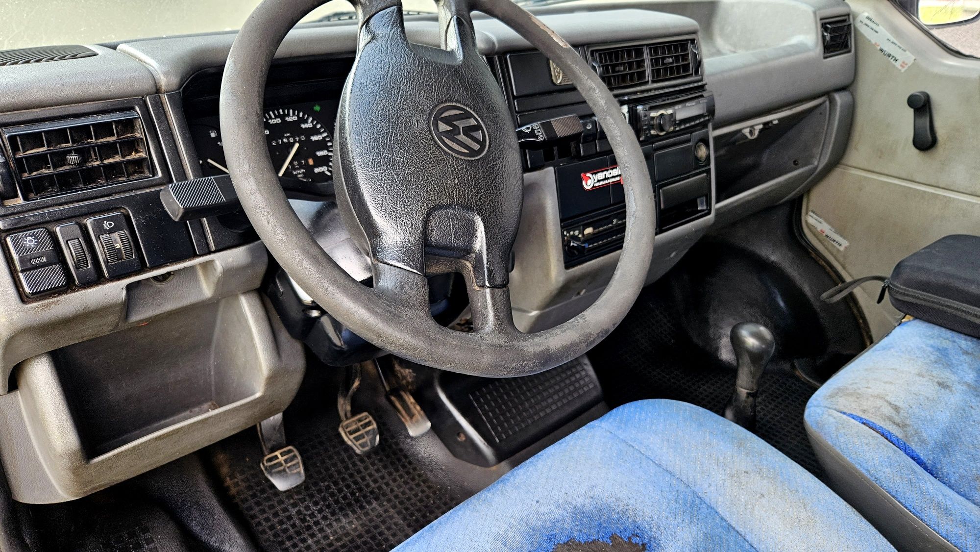 VW TRANSPORTER T4 1.9D 60KM !! BEZ RDZY !! 9 Osobowy ,Gotowy do Pracy