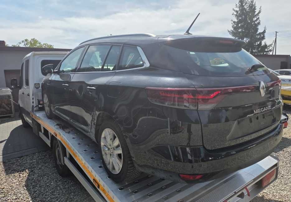 Разборка Renault Megane E-TECH  бампер комплектий