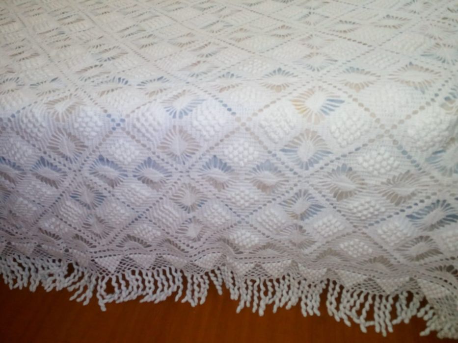 Colcha de renda feita á mão