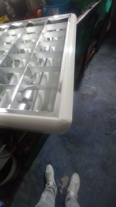 Candeeiro teto 4 fluorescentes