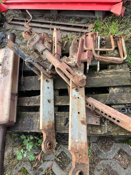 Zawieszenie tylne Ursus 1224, 1614, 912, 914, 385 cięgna belki lagi