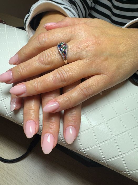 Świąteczny prezent dla każdej klientki w salonie Classic Hybrid Nails
