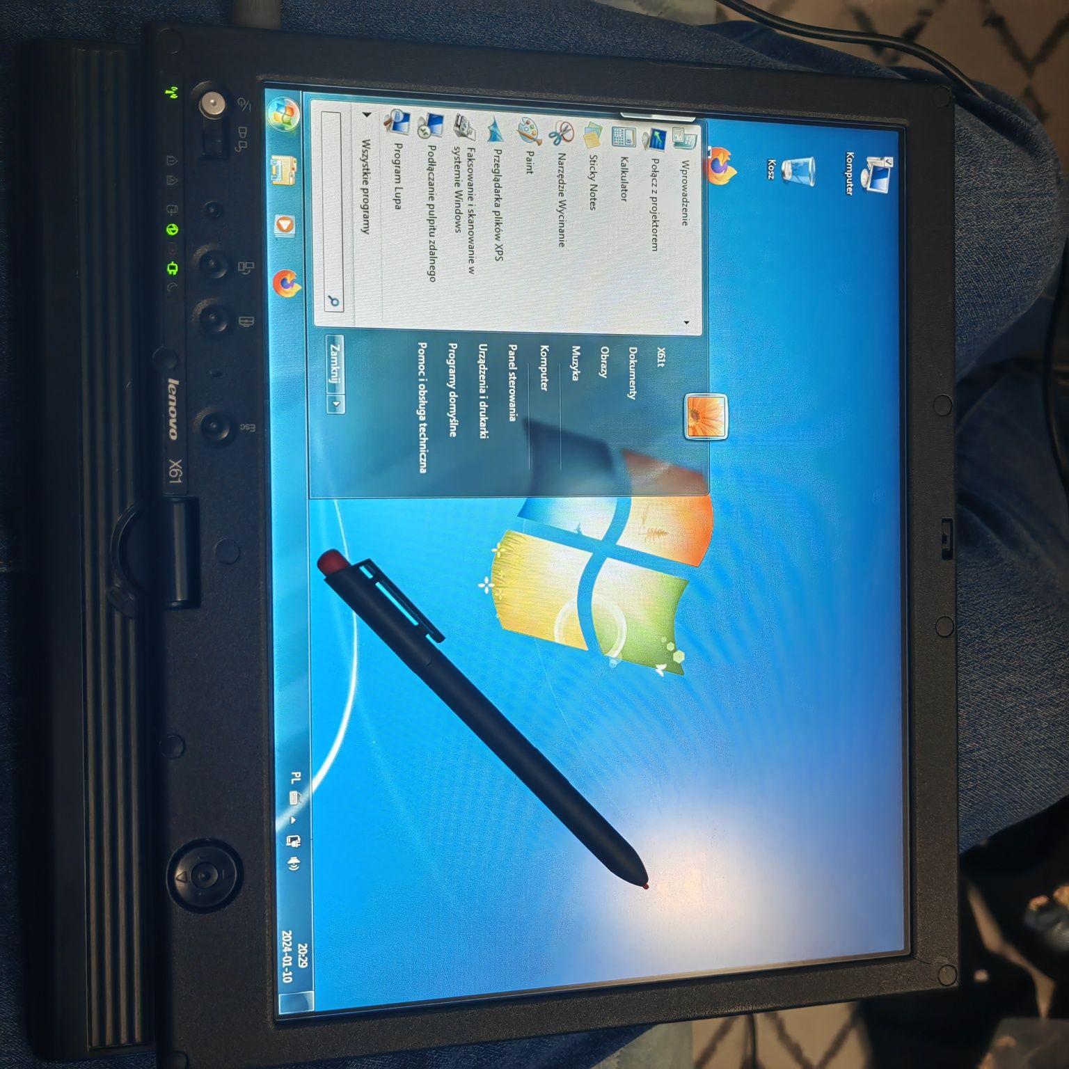 Lenovo X61 tablet - laptop z rysikiem