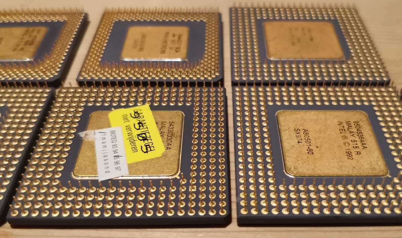Złote Intel Pentium - stare komponenty
