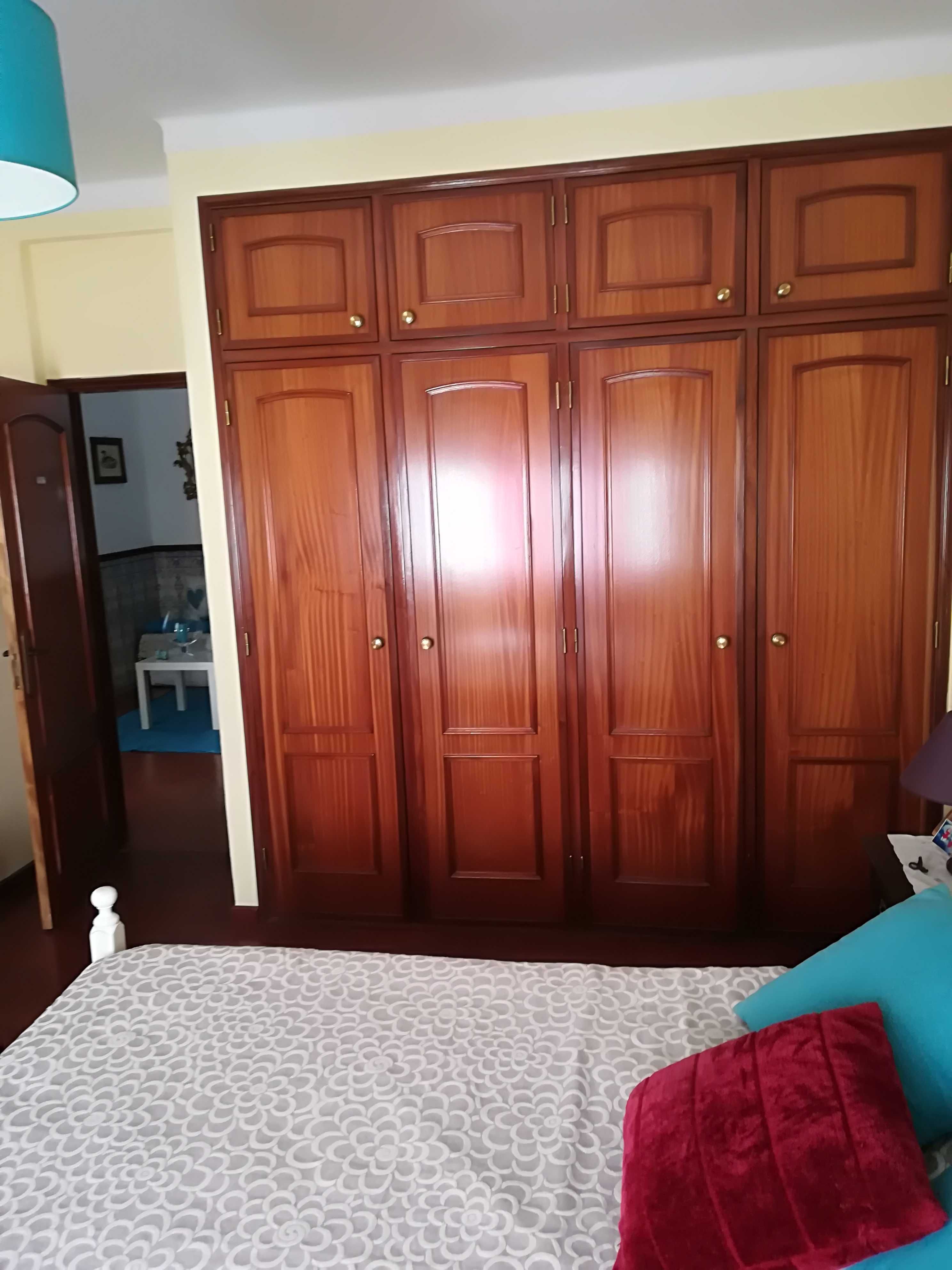 Moradia bifamiliar em Chainça, Abrantes com sótão, estilo duplex