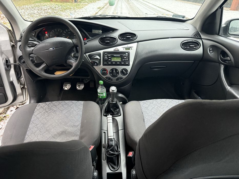Ford focus 1.8 16v 2000r
