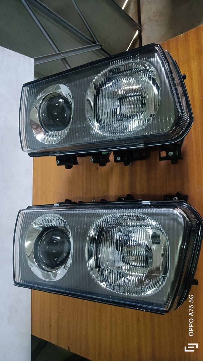 Farol Mitsubishi L300 ótica 1993