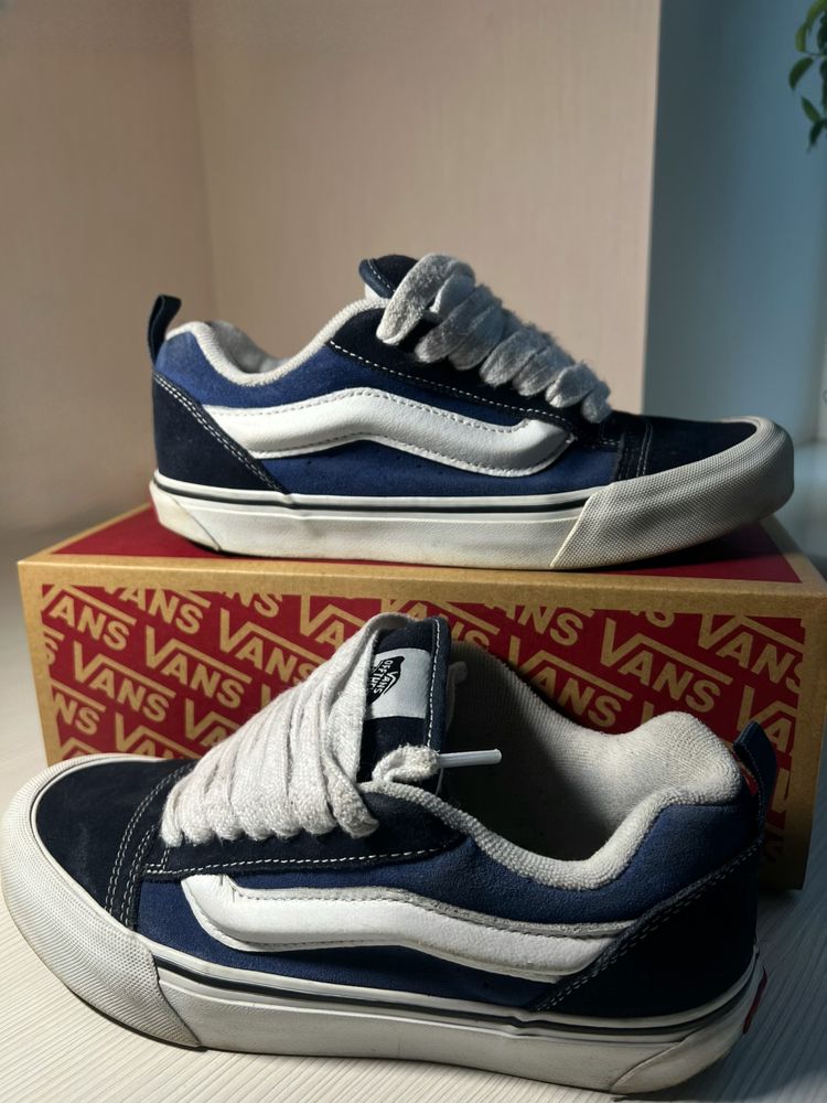 VANS knu skool shoe blue