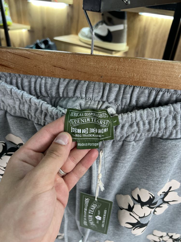 Шорти Denim Tears Ss25 Grey / Beige Logo