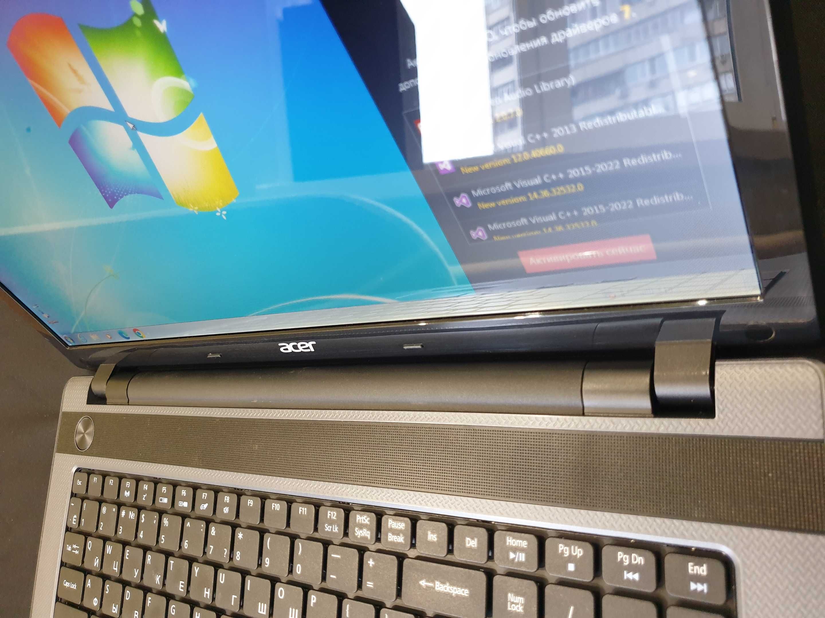 Ноутбук Acer Aspire 7250G / 17.3 (1600x900)