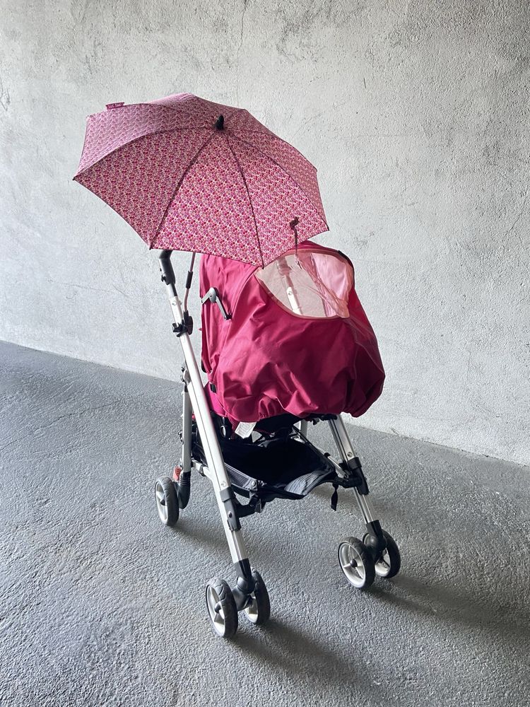 carrinho de bebé da marca  babeconfort