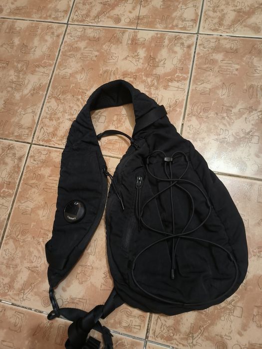 Сумка c.p.company слимбег оригинал черная