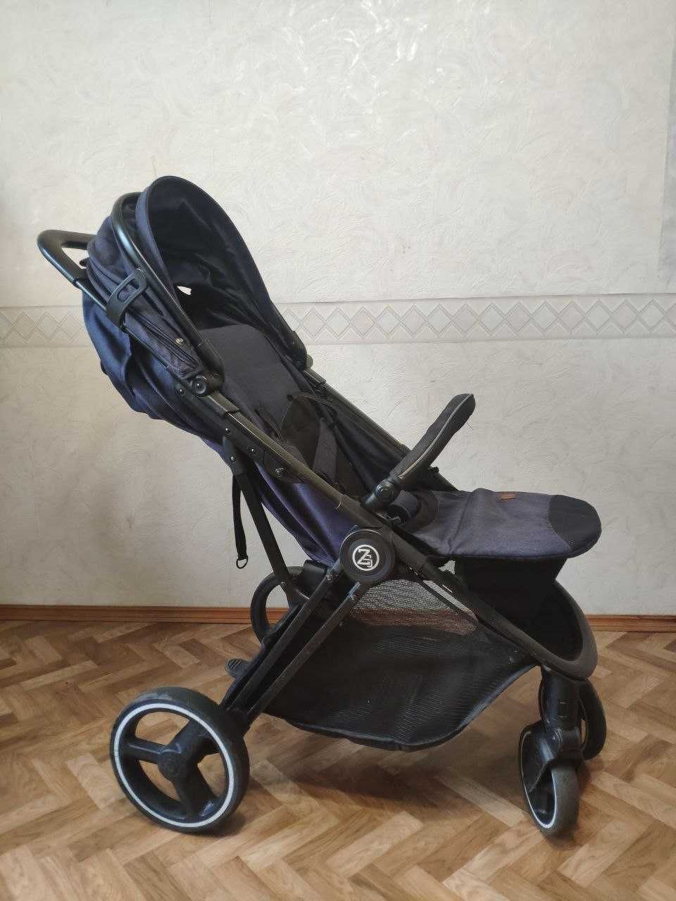 Продам коляску детскую в хорошем состоянии