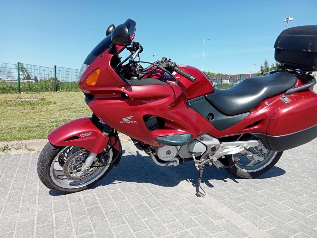 Honda Deaville 2002r 650 po serwisie//stan bdb//OC i przegląd 05.25r