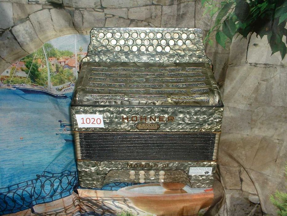 Concertina para venda N, 1020