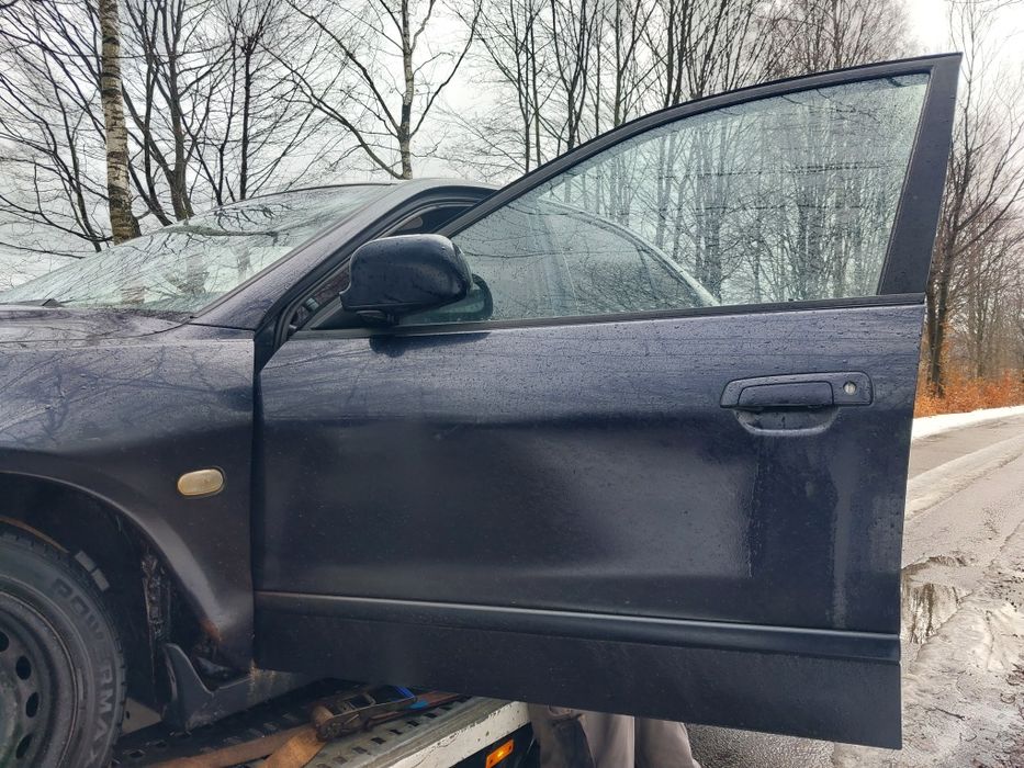 Części mitsubishi galant 2.5 v6 skrzynia alternator aparat kolor t07