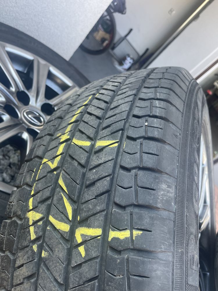 Sprzedam felgi aluminiowe 17 cali z oponam do Lexusa NX