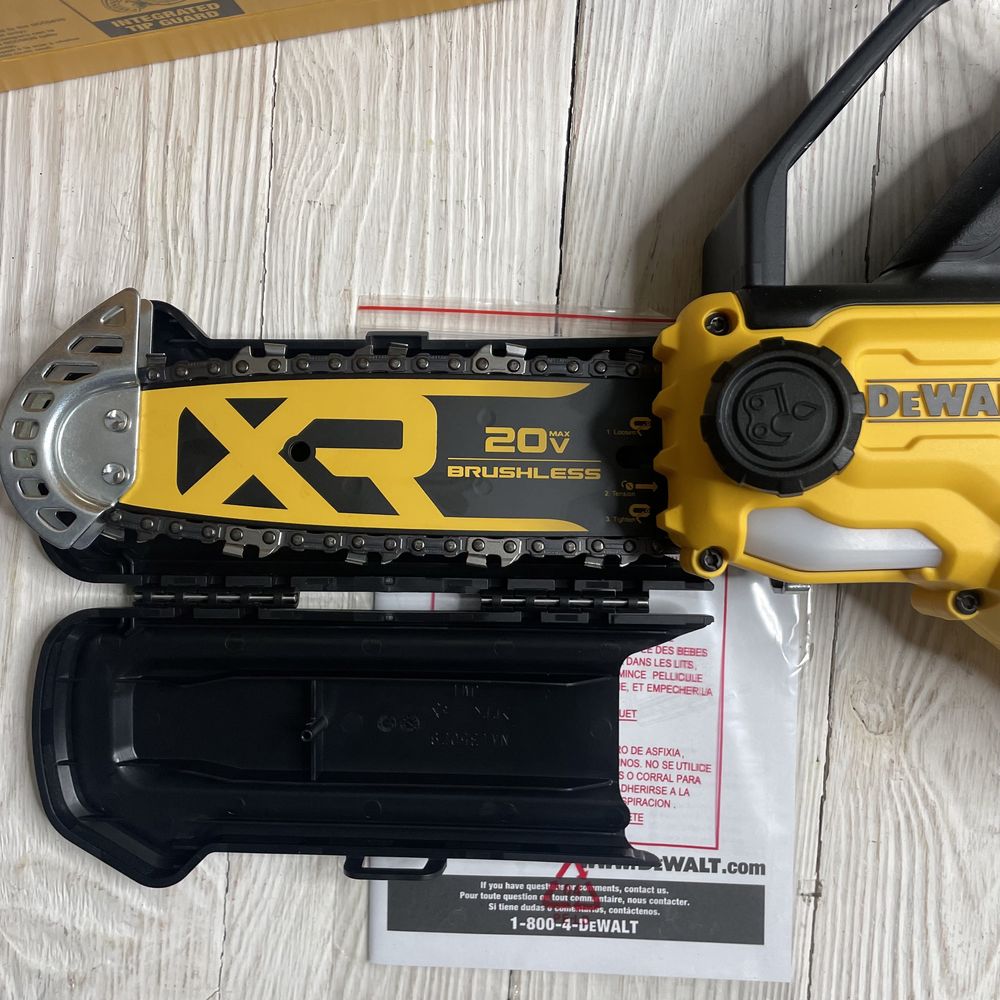 Обрезная цепная пила Dewalt DCCS623B 20V MAX