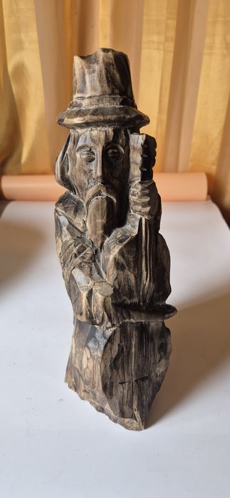 Piękna stara sygnowana rzeźba ludowa sygnowana grajek 33 cm