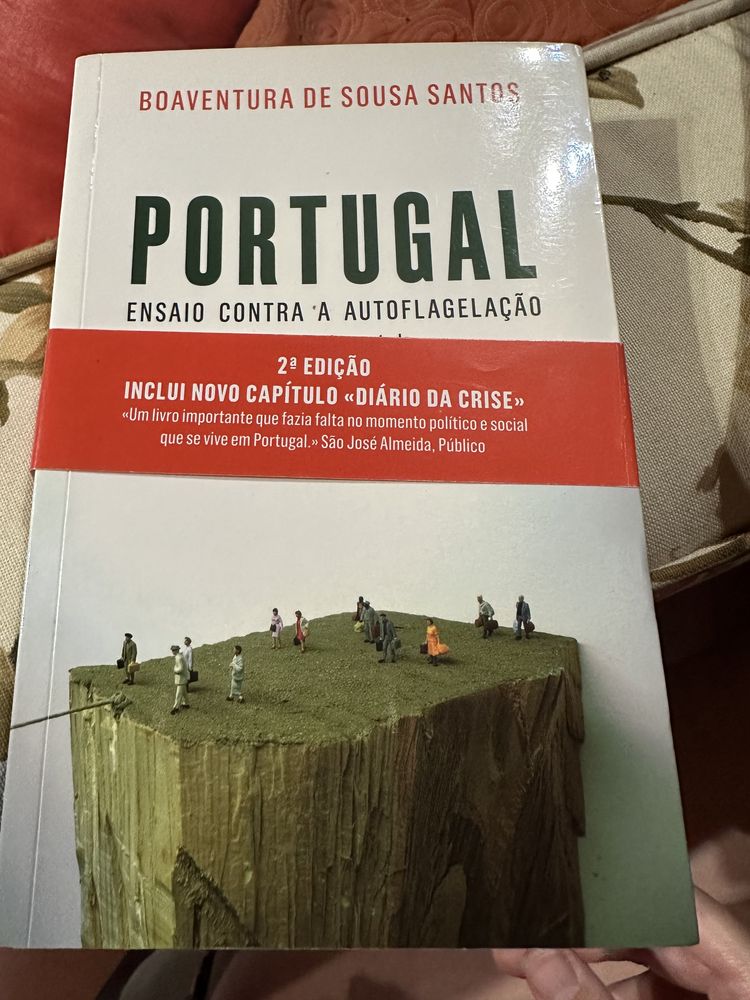 Livro de Boaventura de Sousa Santos - Portugal, ensaio contra a autoflagelação