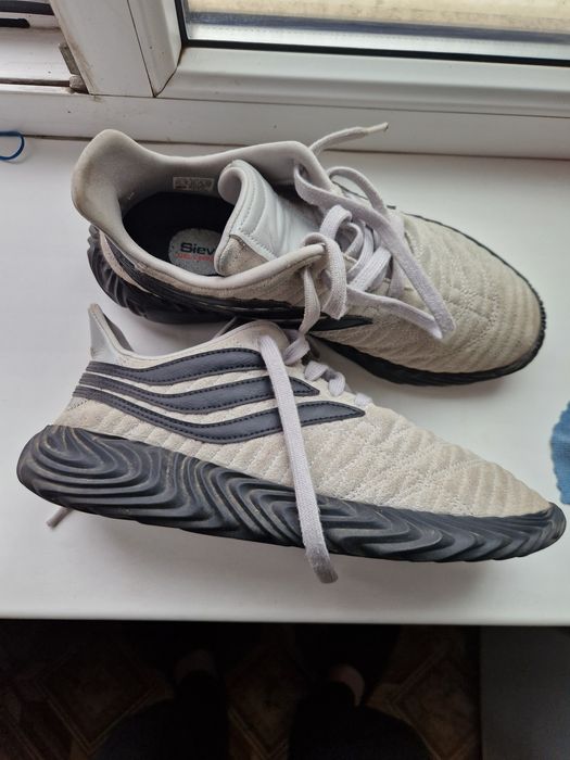 Adidas Sobakov гарний стан на стопу до 27.2