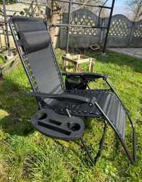 Розкладне садове крісло шезлонг. Складний лежак з підніжкою для саду
